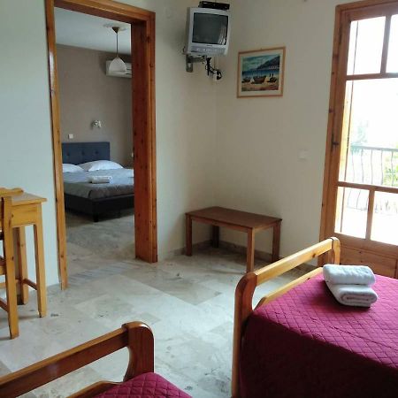 Orelia Pension Tolo Luaran gambar