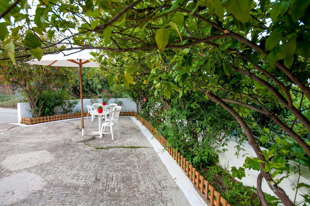 Orelia Pension Tolo Luaran gambar